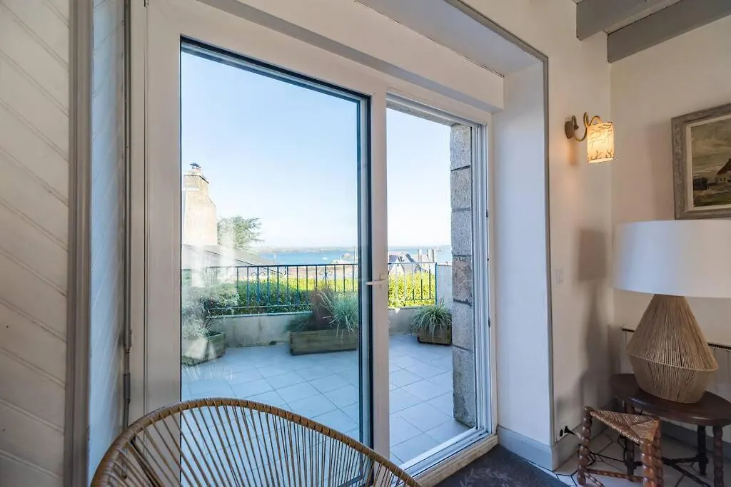Holiday home Maison De Pecheurs Avec Vue Sur Mer Et Brehat Ploubazlanec