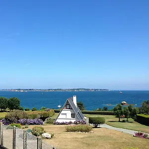 La Maison En A, Face à L'île De Bréhat Hébergement de vacances